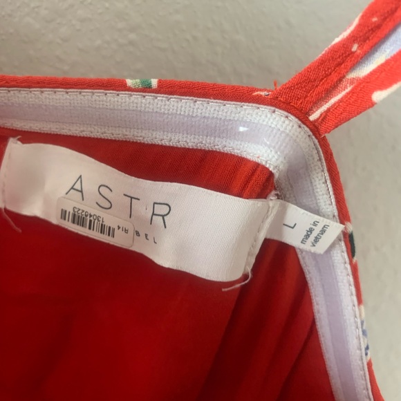 ASTR The Label Floral Mini Dress - Picture 3 of 6